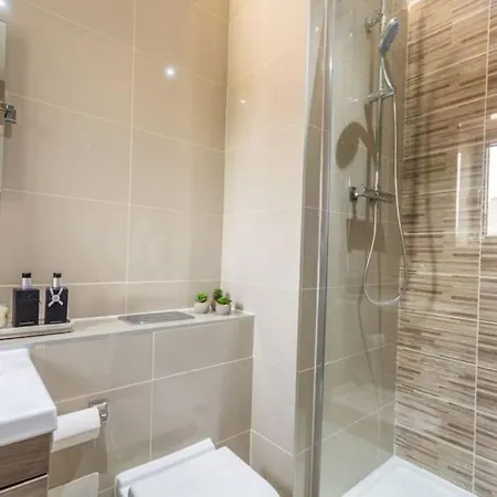 Spacious Modern 3 Bed Apartments In London Bridge With Netflix And Free Carpark Exterior photo